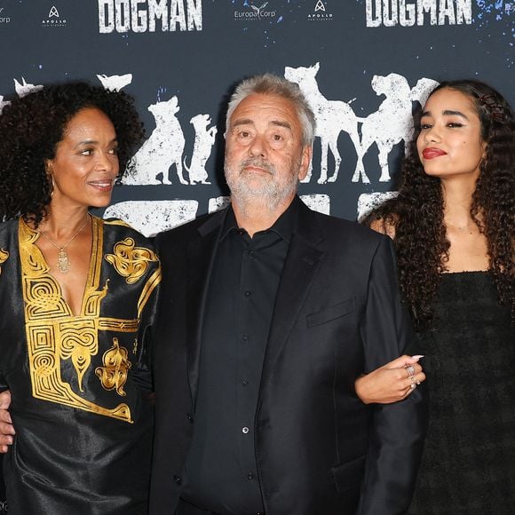 Thalia Besson, Virginie Besson-Silla, Luc Besson, Sateen Besson et Mao Besson - Avant-première du film "Dogman" au cinéma UGC Normandie à Paris le 19 septembre 2023. © Coadic Guirec/Bestimage