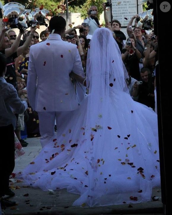 Ambre Dol de "Familles nombreuses" dévoile des photos de son premier mariage