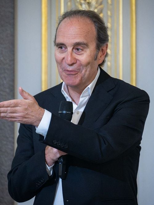 Xavier Niel rejoint le projet de renaissance du château Rothschild, laissé à l’abandon depuis des décennies