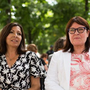 Anne Hidalgo, maire de paris, et France Brel, fille de Jacques Brel lors de l'inauguration l'allée Jacques Brel dans le 19e arrondissement de Paris près du canal de l'ourq, le 19 juillet 2019.  Photo Raphael Lafargue/Abaca