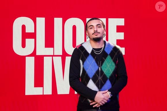 Invité de Mouloud Achour dans l'émission "Clique", RK s'était exprimé avec pudeur sur celle qui partage sa vie

Exclusif - Le rappeur RK (Ryad Kartoum) sur le plateau de l'émission Clique présentée par M. Achour et diffusée sur Canal + le 27 novembre 2025, à Paris, France, le 25 novembre 2025. © Jack Tribeca/Bestimage