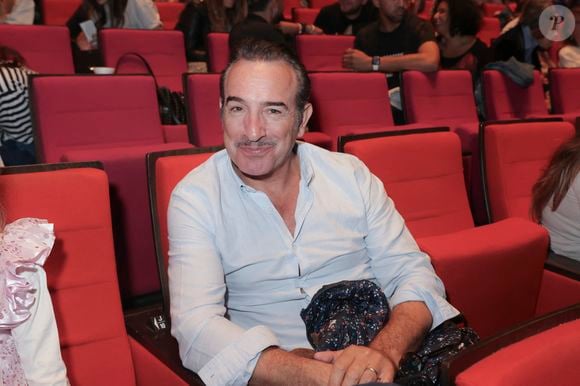 A ce jour, Jean Dujardin est certainement l'un des acteurs les plus populaires de sa génération ! 

Exclusif - Jean Dujardin à la représentation exceptionnelle du spectacle musical "Sur la route Enchantée" de Chantal Goya au Palais des Congrès de la Porte Maillot à Paris - © Jack Tribeca / Bestimage