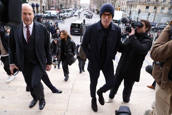 Zinedine Zidane arrivant à la cérémonie d'enterrement de Rolland Courbis à l'église de la Madeleine à Paris, France, le 14 janvier 2026. Rolland Courbis, ancien footballeur français, entraîneur et commentateur médiatique au franc-parler, est décédé à l'âge de 72 ans. Photo par Jerome Domine/ABACAPRESS.COM