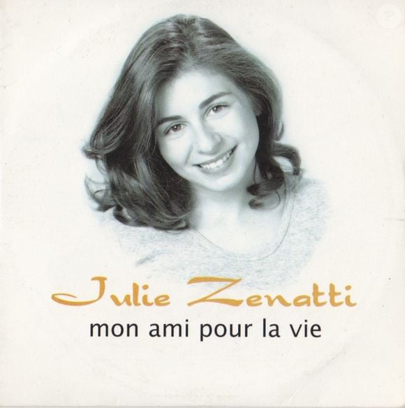 Pochette du premier disque de Julie Zenatti, Mon ami pour la vie.