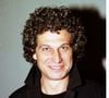 Stéphane Clavier a ensuite connu une belle carrière derrière la caméra.

Stéphane Clavier" à Paris en 1998. Avant-première du film "la voie est libre" © Bestimage
