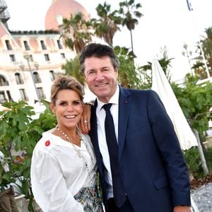 Laura Tenoudji-Estrosi avait co-animé la soirée d’ouverture de l’Eurovision Junior, événement accueilli à Nice avec un soutien financier public de 605 000 euros.

Exclusif - Laura Tenoudji Estrosi et son mari Christian Estrosi, le maire de Nice - Laura Tenoudji Estrosi a présenté son troisème guide des adresses incontournables de Nice sur la nouvelle Plage du Negresco à Nice, le 24 juin 2022.  © Bruno Bebert/Bestimage