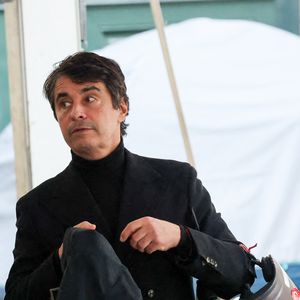 Avec deux associés, il obtient la franchise française de Miniso et ouvre près de 30 boutiques.

Ariel Wizman à la sortie des obsèques de l'ancien ministre de la Culture Frédéric Mitterrand en l'Église Saint-Thomas d'Aquin à Paris. Le 26 mars 2024. © Moreau-Jacovides / Bestimage