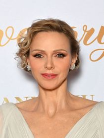 Charlene de Monaco sans les jumeaux mais entourée du prince Albert et de son frère pour un événement spécial sur le Rocher