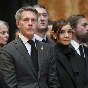 L'histoire d'amour entre Clotilde Courau et le prince Emmanuel-Philibert de Savoie a-t-elle pris fin ?

La princesse Elena de Yougoslavie, Le prince Emmanuel-Philibert de Savoie, La princesse Clotilde Courau de Savoie, Le prince Aimone et la princesse Olga de Savoie Aoste, La princesse Vittoria de Savoie - La cérémonie funéraire de Victor Emmanuel de Savoie, fils du dernier roi d'Italie, en la cathédrale Saint-Jean-Baptiste de Turin. SGP / BESTIMAGE