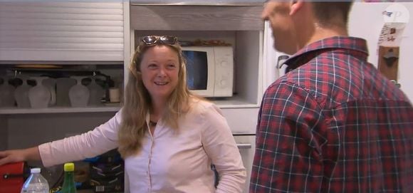 Malgré les nombreuses difficultés, Cathy essaye de garder le sourire