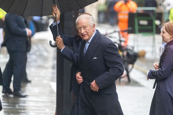 Le roi Charles III d'Angleterre, célèbre le deuxième anniversaire du Coronation Food Project chez "Fortnum & Mason" à Londres . Photo par Zuma Press/Bestimage