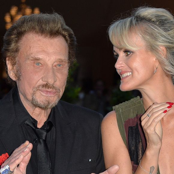 En 1995, il se trouve  à La Lorada, la villa située à Ramatuelle appartenant à Johnny Hallyday

Johnny Hallyday et sa femme Laeticia Hallyday - Remise du Prix Eiffel avec Johnny et Laeticia Hallyday  - Record du saut en hauteur de la ville de Paris / EOS - Longines Paris Eiffel Jumping à la plaine de Jeux de Bagatelle à Paris le 1er juillet 2016. Cette remise de prix est le prologue de la soirée au profit de l'association "La bonne étoile" de Laeticia Hallyday.
© Olivier Borde / Veeren / Bestimage