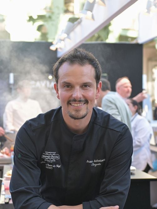 "C'est ce qui va faire le caractère de la salade" : Juan Arbelaez partage sa recette avec un ingrédient à ne surtout pas négliger !
