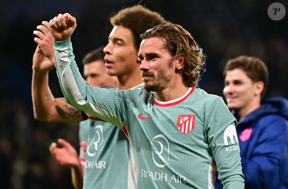 Antoine Griezmann de l'Atlético de Madrid célèbre la victoire à temps plein après le match de la phase MD7 de l'UEFA Champions League 2024/25 entre le Paris Saint-Germain et l'Atlético de Madrid au Parc des Princes le 06 novembre 2024 à Paris, France.© Christian Liewig/Bestimage