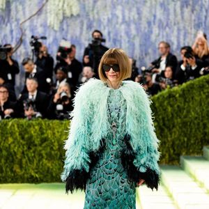 De quoi rendre fière la papesse de la mode à l'origine de l'évènement annuel, Anna Wintour !
Anna Wintour au Met Gala 2026, célébrant "Costume Art" au Metropolitan Museum of Art à New York.
©Bestimage