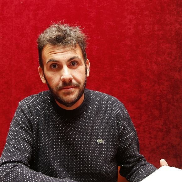 Laurent Ournac pose dans sa loge au Casino de Paris lors de la générale de la pièce "Le Gai Mariage" à Paris le 8 septembre 2015.
Marc Ausset Lacroix / Bestimage