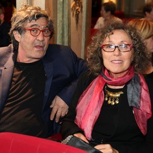Mireille Dumas et son mari, le réalisateur Dominique Colonna, sont mariés depuis plus de 50 ans.

Exclusif - Mireille Dumas et son mari Dominique Colonna - Le maître Joaillier Edouard Nahum privatise le musée Grévin pour une soirée à Paris © Didier Sabardin / Bestimage