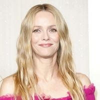 "Je vis dans cet appartement depuis que j’ai 22 ans" : Vanessa Paradis a trouvé un loft à Paris parfait pour elle, il a de multiples atouts