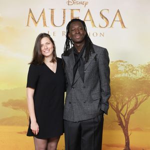 Mory Sacko (Top Chef) et sa femme Emilie seront bientôt parents pour la deuxième fois - Emilie Rouquette, Mory Sacko - Première du film Disney "Mufasa, Le Roi lion" au cinéma Pathé Palace à Paris le 12 décembre 2024. © Coadic Guirec/Bestimage