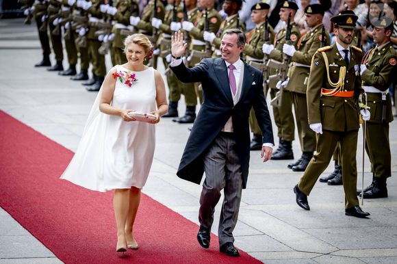 Le prince Guillaume (héritier du trône du Grand-Duché de Luxembourg), la comtesse Stéphanie de Lannoy (héritière du trône du Grand-Duché de Luxembourg) assistent à la messe à la cathédrale Notre-Dame de Luxembourg dans le cadre des célébrations de la Fête nationale 2025 et du 25e anniversaire du règne du grand-duc Henri. Luxembourg, 23 juin 2025. ©  Dana Press / Bestimage