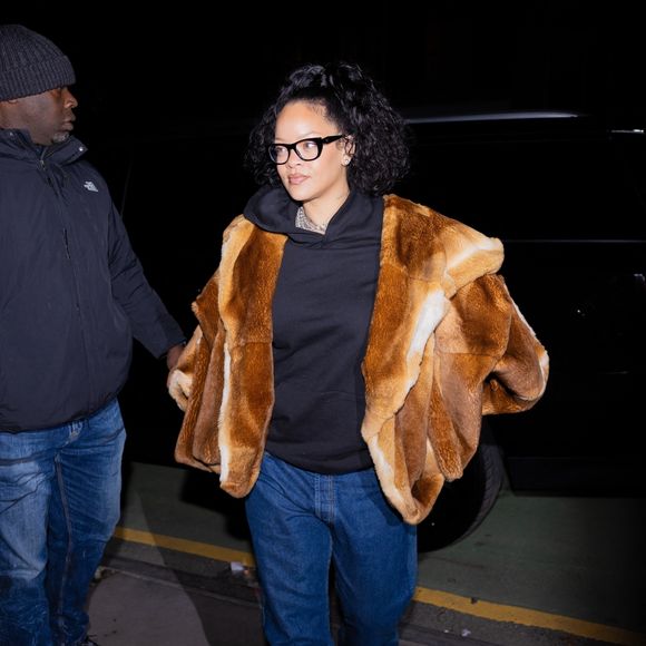 Rihanna à New York en 2024. Crédit : Backgrid USA / Bestimage