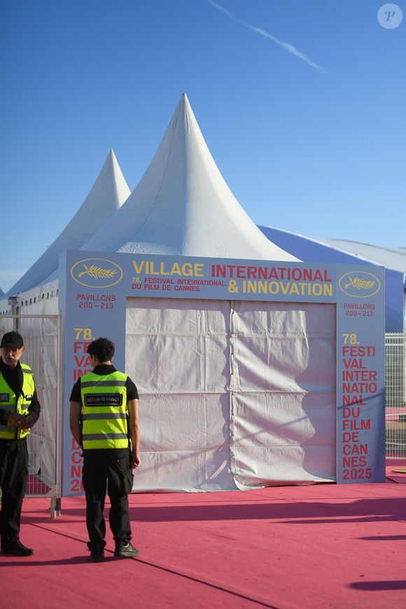 La ville de Cannes s'apprête à accueillir la 78ème édition de son festival international du film (13-24 mai 2025), le 11 mai 2025.