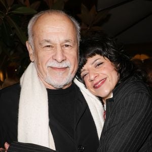 Francis Perrin avec sa fille clarisse - Jacques Rouveyrollis à fêté ses 60 ans de Lumières au théâtre Edouard 7 à Paris le 14 décembre 2025. © Coadic Guirec / Bestimage