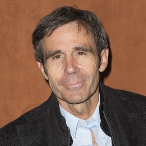 Mais dès qu'il le peut, il quitte la capitale pour rejoindre ses deux refuges.

David Pujadas au village lors des internationaux de tennis de Roland Garros à Paris, France, le 5 juin 2019. © JB Autissier / Panoramic / Bestimage