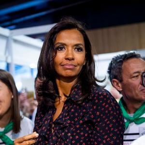 Karine Le Marchand (marraine de la CNDP (Commission nationale du débat public) et animatrice de lémission "L'amour est dans le pré") au 57ème salon International de l'Agriculture au parc des expositions de la porte de Versailles à Paris, France, le 23 février 2020. © Jean-Baptiste Autissier/Panoramic/Bestimage