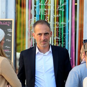 Raphaël Glucksmann, coprésident de Place Publique, lors de la clôture de la deuxième édition des réunions de Place Publique à La Réole en Gironde le 5 octobre 2025.

© Patrick Bernard / Bestimage