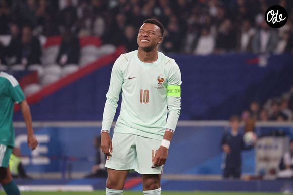 Le joueur participe actuellement à la Coupe du monde 2026, lancée le 11 juin.

Kylian MBAPPÉ (France) - Les Bleus ont remporté leur dernier match de préparation contre l'Irlande du Nord (3-1) à Lille, grâce à un triplé de M. Olise le 8 juin 2026. © Laurent Sanson/PsnewZ/Bestimage