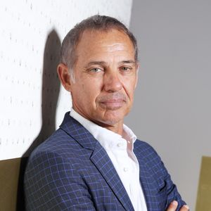 Exclusif - Paul Belmondo lors d'une séance photo au Festival du Cinéma Francais et de la gastronomie d'Aix-Les-Bains, France. © Denis Guignebourg/Bestimage