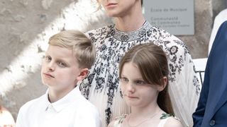 Gabriella et Jacques de Monaco ultra préparés : dans les coulisses de leur visite en France aux côtés de leurs parents Charlene et Albert
