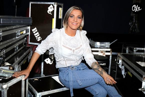 Les cinq chanteuses ont également prêté leurs voix à des personnages du long-métrage.

La chanteuse Coraly Emoi (ex-membre du groupe L5) pose à Paris le 17 novembre 2021. 

© Cédric Perrin/Bestimage