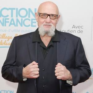 Interprète des titres Comme un avion sans ailes, La ballade de Serge K, Le fauteuil en cuir, Charlélie Couture a été un chanteur emblématique de sa génération

Exclusif - Charlélie Couture - 1ère Soirée caritative de la Fondation ACTION ENFANCE au Musée Grévin à Paris, France.  © Jack Tribeca/Bestimage