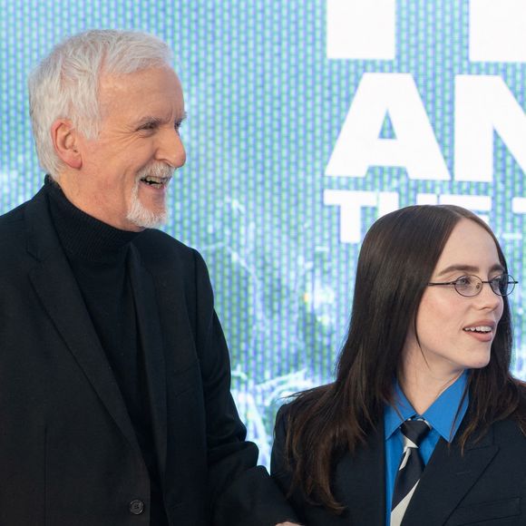 Billie Eilish et James Cameron à la première du film "Billie Eilish Hit Me Hard and Soft : The Tour Live in 3D" le 28 avril 2026 à Londres, Angleterre. © STARMAX / BESTIMAGE