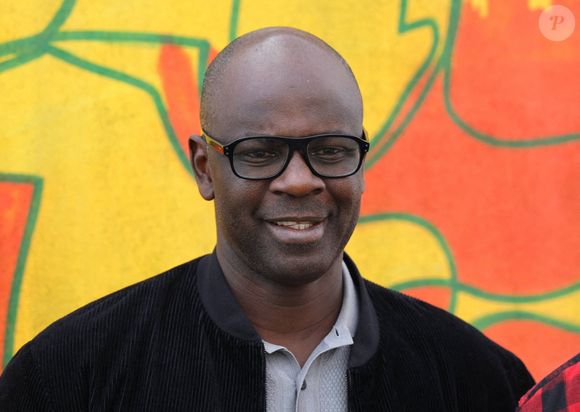 Mariage - Lilian Thuram et Kareen Guiock se sont mariés - Lilian Thuram discute avec des enfants du racisme à Munich, Allemagne. © Imago/Panoramic/Bestimage