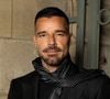 Au lendemain de l'incident, son attachée de presse a pris la parole pour confirmer que l'artiste et ses collaborateurs étaient parfaitement sains et saufs.

Ricky Martin au défilé Tom Ford "Collection Femme Prêt-à-Porter Automne/Hiver 2026-2027" lors de la Fashion Week de Paris, le 4 mars 2026

© Melloul / Delpech / Sarkissian / Bestimage