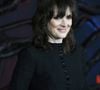 Après avoir brillé dans Stranger Things, Winona Ryder retrouve aussi son réalisateur fétiche ! L'actrice interprétera une certaine Tabitha dans la saison 3 de Mercredi.

Des célébrités assistent à la première mondiale de la saison 5 de "Stranger Things" qui s'est tenue au TCL Chinese Theater à Hollywood, en Californie.

©BestImage