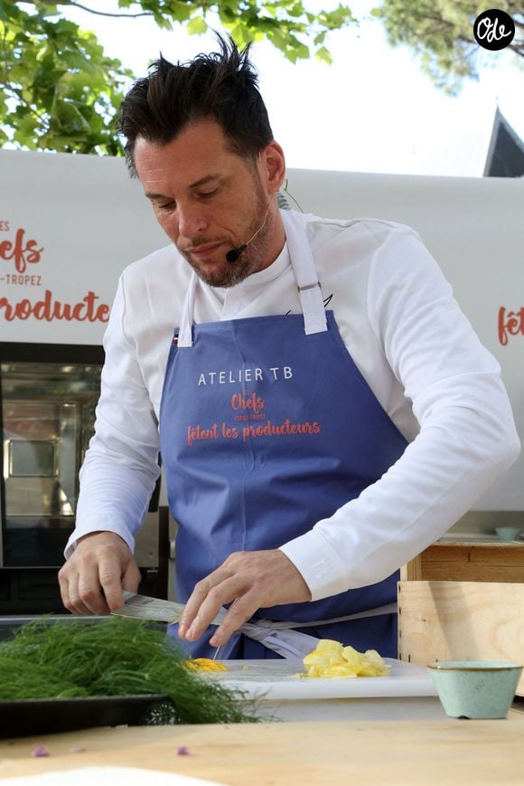 Le chef avait déjà connu une importante transformation physique puisqu’il avait perdu 22 kilos, passant de 102 à 80 kilos, sans suivre de régime.

Norbert Tarayre - 19.20 - Hôtel Prince de Galles à Paris - 4ème édition "Les Chefs à Saint-Tropez fêtent les Producteurs" sur la place des Lices à Saint-Tropez le 4 mai 2024. © Jean-Marc Lhomer/Bestimage