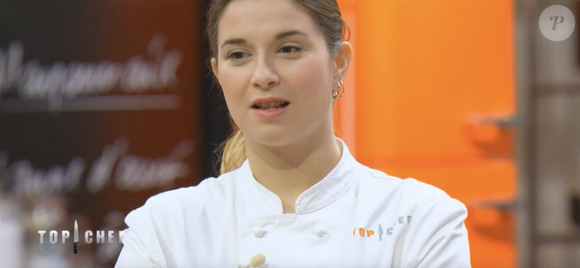 Une dernière soirée festive est prévue pour marquer la fin de cette aventure humaine et culinaire.

Sarah lors de la demi-finale de "Top Chef 2021", sur M6.