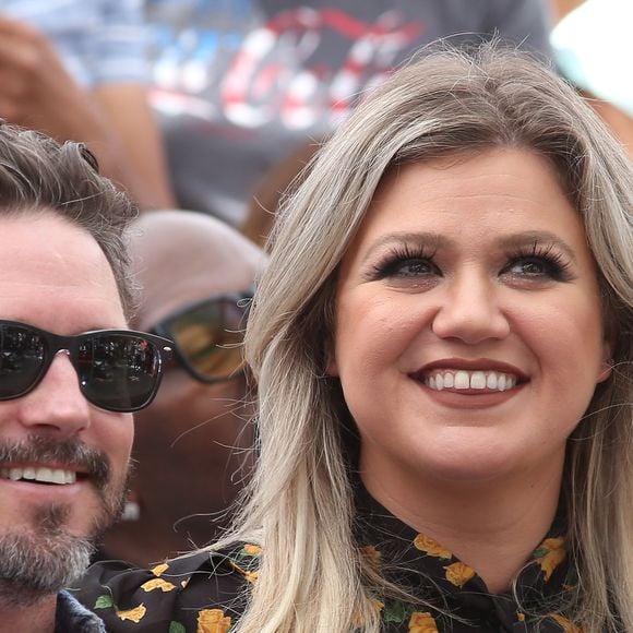 Le manager de talents est décédé le 7 août 2025 à 48 ans après plus de trois ans de lutte contre un cancer.

Kelly Clarkson et son mari Brandon à la cérémonie du Walk of Fame de S.Cowell à Holywood le 22 août 2018.

© Faye Sadou/AdMedia via ZUMA Wire / Bestimage