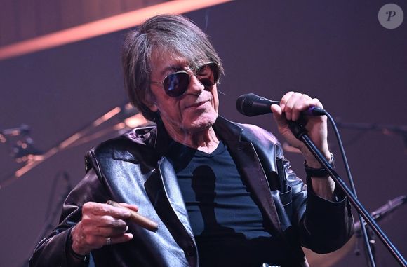 Dans "Le Parisien", Eddy Mitchell s'est confié sur sa relation avec Jacques Dutronc.

Jacques Dutronc et Thomas Dutronc en showcase de leur tournée "Dutronc & Dutronc" au Centre Evénementiel de Courbevoie le 11 avril 2022. © Coadic Guirec/Bestimage