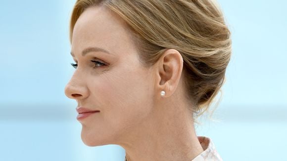 Charlène de Monaco sublime dans une robe florale, elle incarne le retour du printemps avec élégance