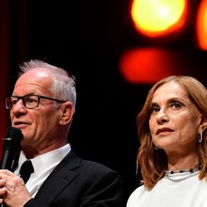 Isabelle Huppert et Thierry Frémaux mors de la remise de prix du Festival Lumière 2025 de Lyon, France, le vendredi 17 octobre 2025. © Romain Doucelin/Bestimage.