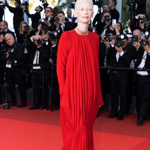 Tilda Swinton - Montée des marches pour la cérémonie de clôture du 79ème Festival International du Film de Cannes, le 23 mai 2026. © Olivier Borde / Bestimage