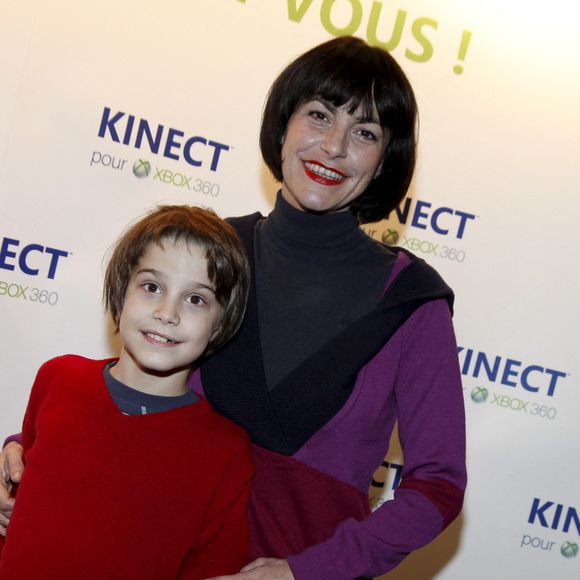 Archives - En France, à Paris, LIO et son fils Diego lors de la soirée de lancement du périphérique KINECT POUR XBOX 360 au VIP  le 9 novembre 2010 Christophe Aubert via Bestimage