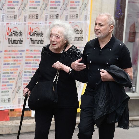La dernière sortie publique de Jacqueline remonte aux obsèques de Jane Birkin, en 2023.

Jacqueline Gainsbourg (soeur de Serge Gainsbourg) - Arrivées des célébrités aux obsèques de Jane Birkin en l'église Saint-Roch à Paris. Le 24 juillet 2023 © Jacovides-KD Niko / Bestimage