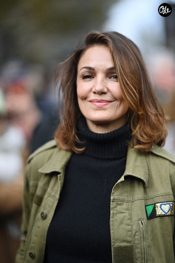Nadia Fares participe à une marche silencieuse aux côtés de célébrités et d'artistes engagés pour la paix au Moyen-Orient, à Paris, en France, le 19 novembre 2023. Photo de Franck Castel/ABACAPRESS.COM