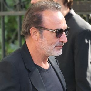 Jean Dujardin - Arrivées aux obsèques de Nicolas Altmayer en l’Église de Saint-Germain-des-Prés à Paris le 31 aout 2026. 

© Dominique Jacovides-Cyril Moreau/Bestimage